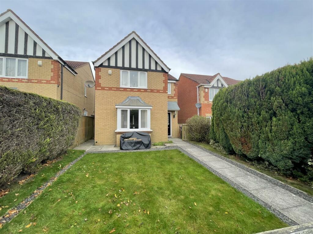 3 bedroom detached house for sale in The Hawthorns, West Kyo, Stanley, DH9