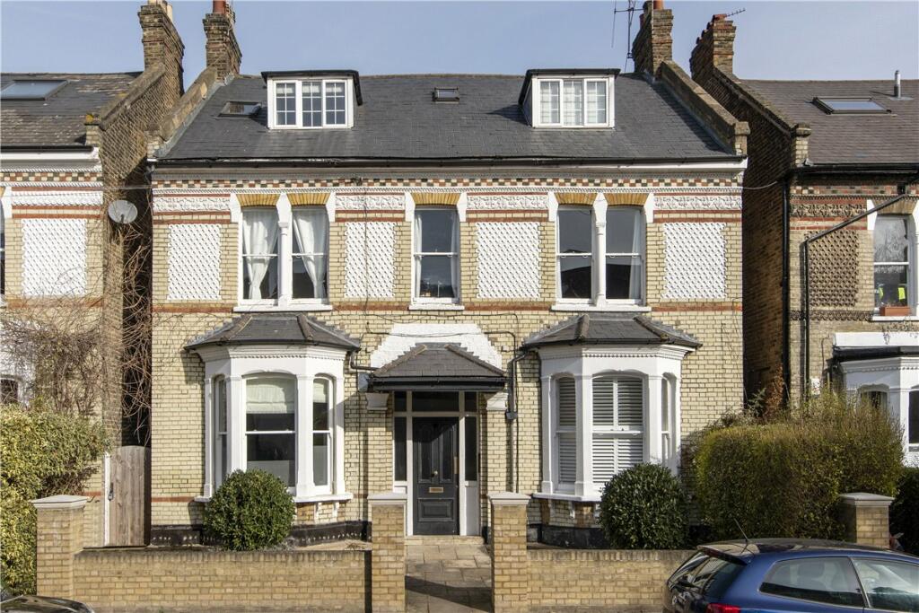 1 bedroom apartment for sale in Balham Park Road, Balham, London, SW12
