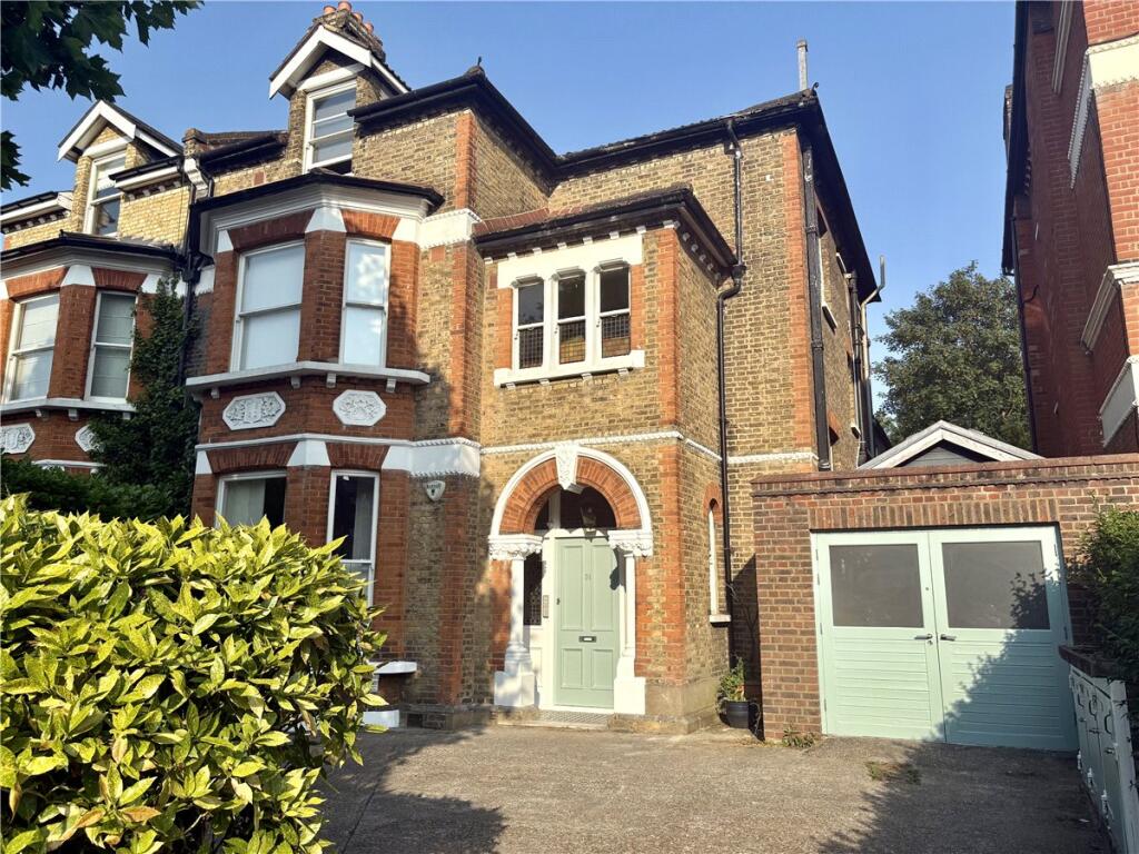 Main image of property: Earlsfield Road, London, SW18
