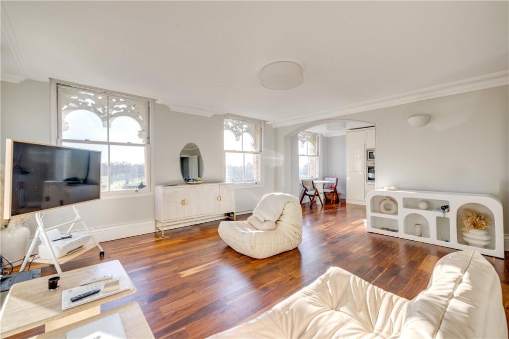 Main image of property: Clapham Common North Side, London, SW4