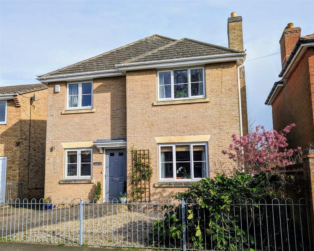 4 bedroom detached house for sale in Wood Lane, Stretham, CB6