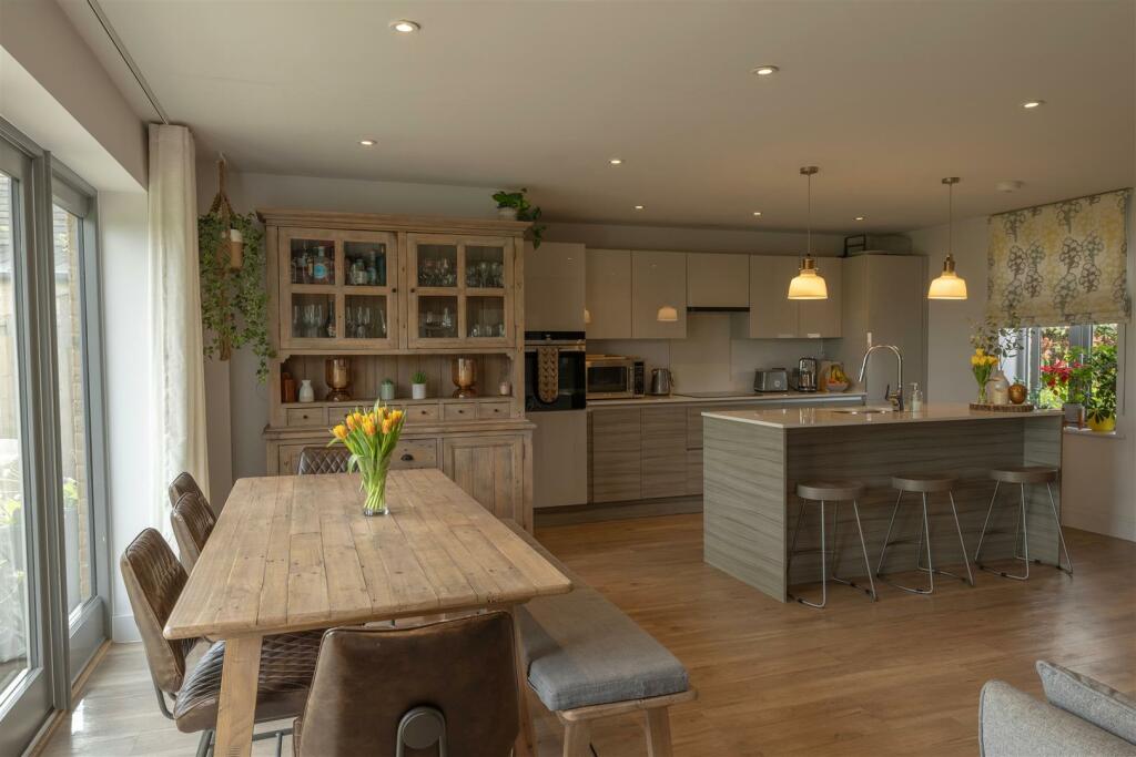 Additional image 19 of Petersfield, Stretham, Ely