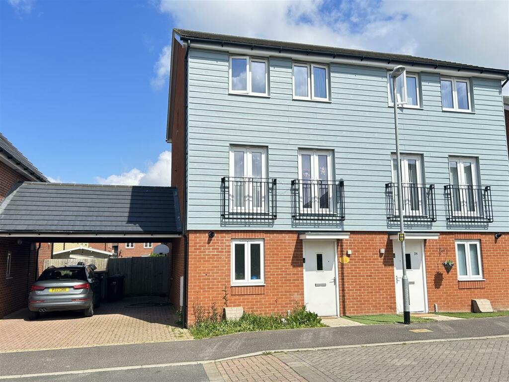 4 bedroom semidetached house for sale in Valerian Gardens, Soham, Ely, CB7