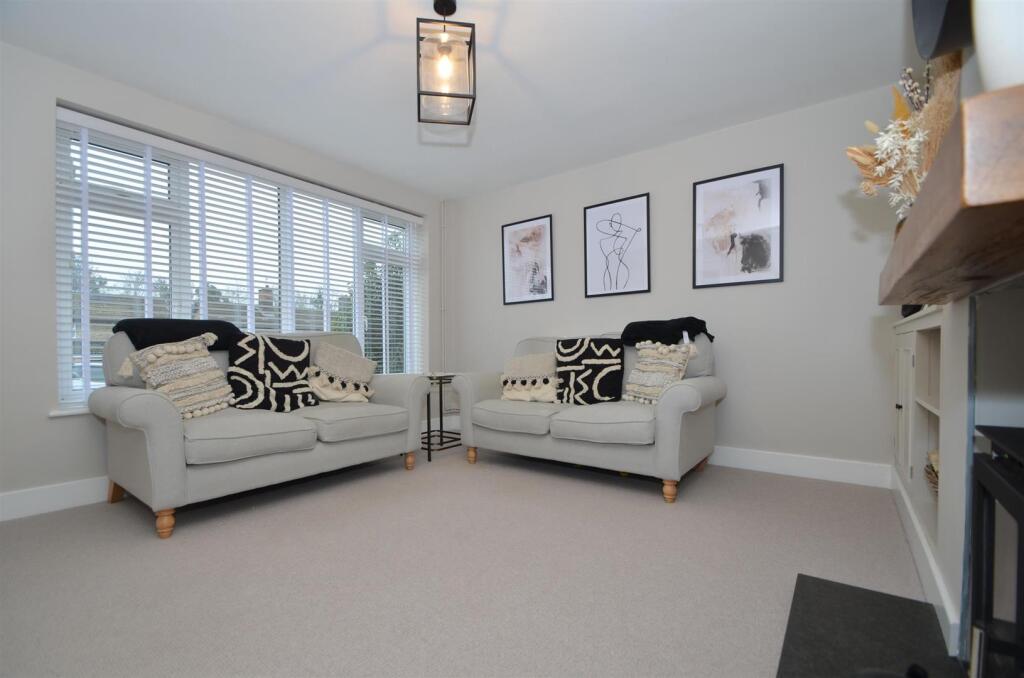 Additional property image - Cherry Orchard, Haddenham, Ely
