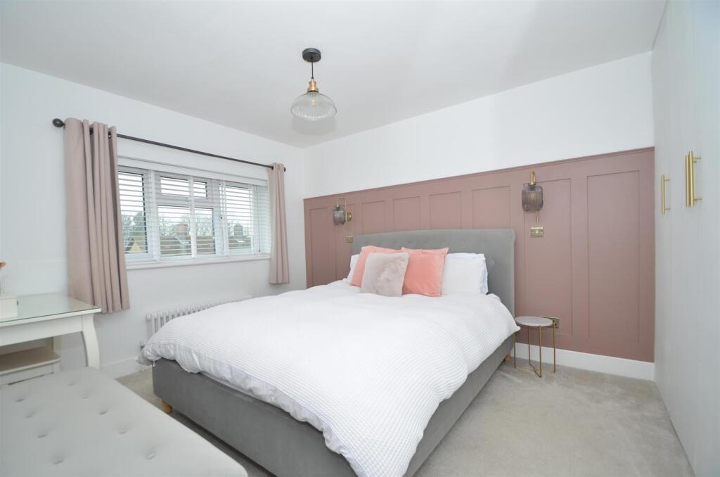 Additional property image - Cherry Orchard, Haddenham, Ely