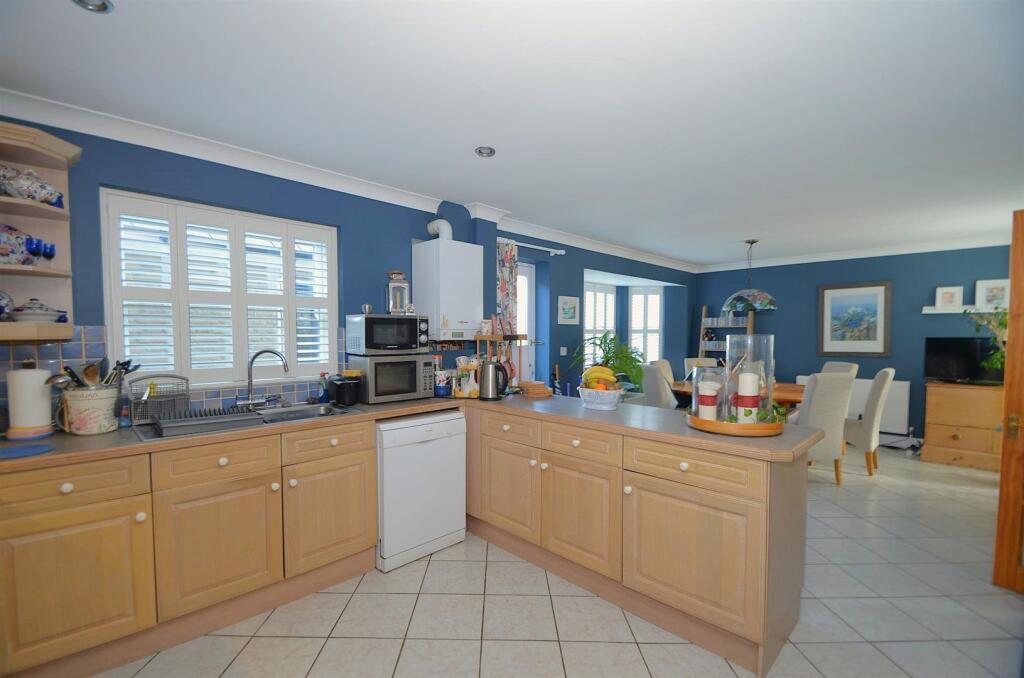 Additional property image - Nutholt Lane, Ely