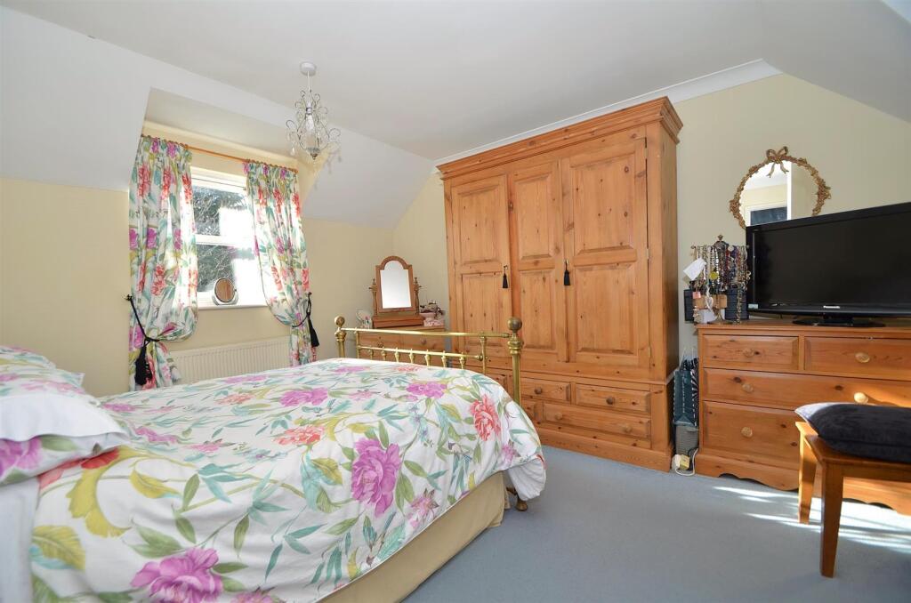 Additional property image - Nutholt Lane, Ely