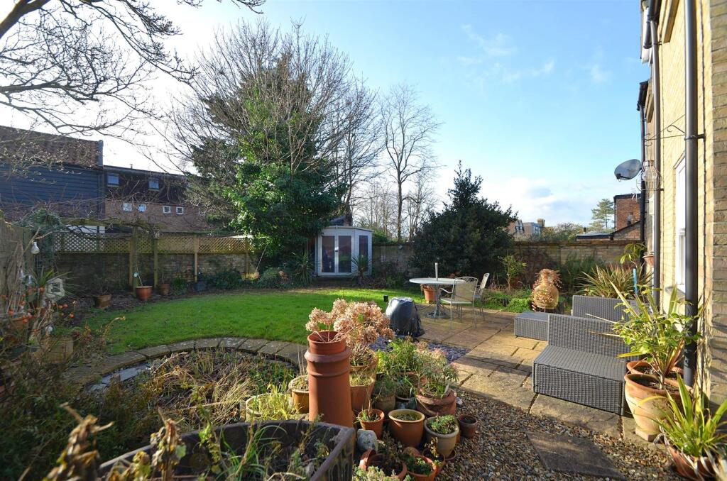 Additional property image - Nutholt Lane, Ely