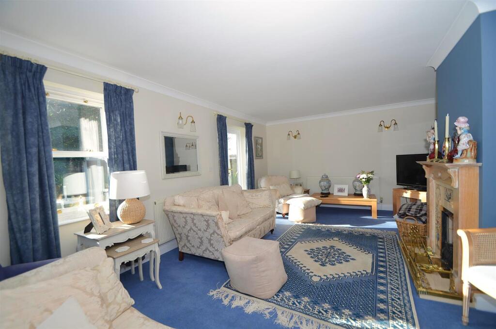Additional property image - Nutholt Lane, Ely