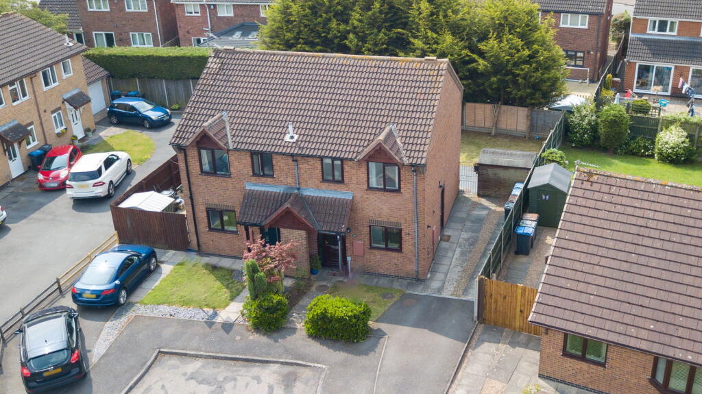 Main image of property: Coldstream Close,Hinckley,LE10 0WS