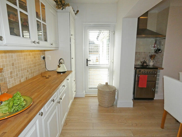 2 bedroom detached bungalow for sale in Zoar Terrace, Quakers Yard