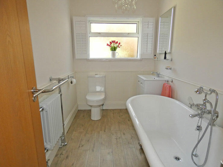 2 bedroom detached bungalow for sale in Zoar Terrace, Quakers Yard