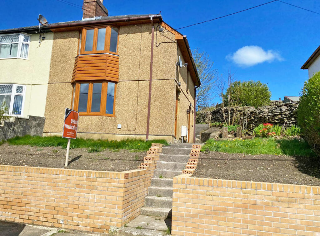 2 bedroom semidetached house for sale in Maen Gilfach, Trelewis