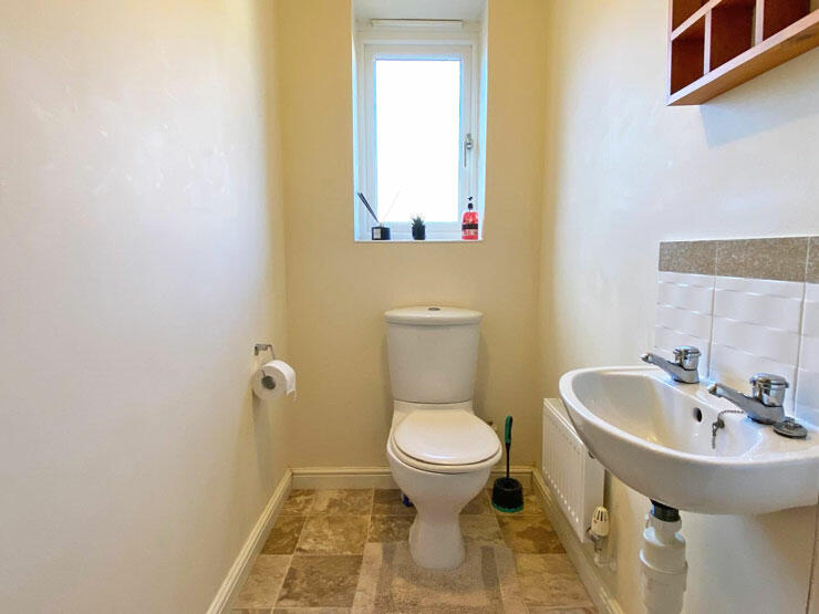 Additional property image - Cae Canol, Hengoed, CF82 7RU