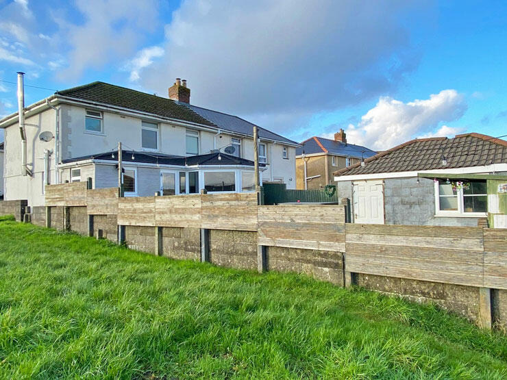 Additional property image - Trosnant Crescent, Penybryn, Hengoed, CF82 7FX