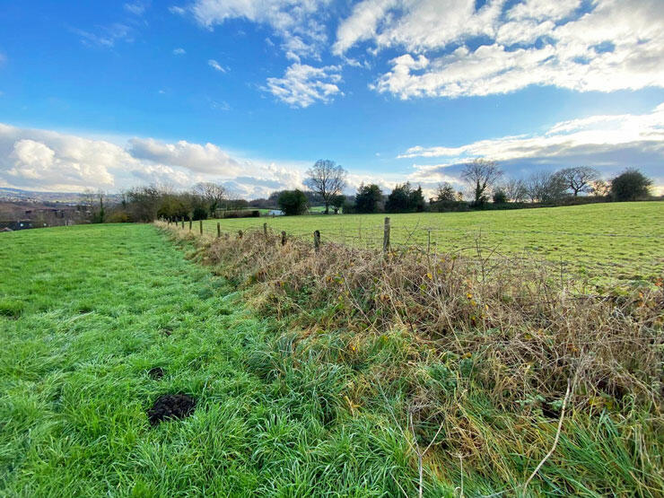 Additional property image - Trosnant Crescent, Penybryn, Hengoed, CF82 7FX