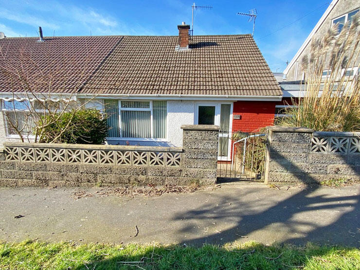 Main image of property: Shirdale Close, Maesycwmmer, Hengoed, CF82 7QL