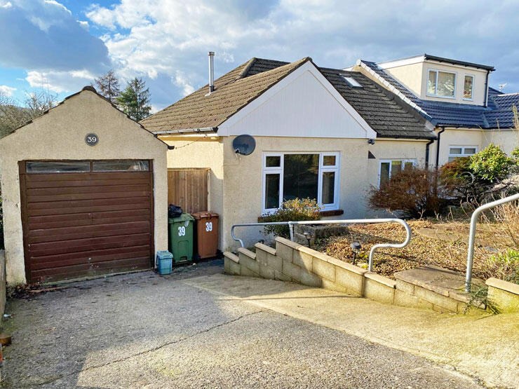 Main image of property: The Walk, Hengoed, CF82 7AH