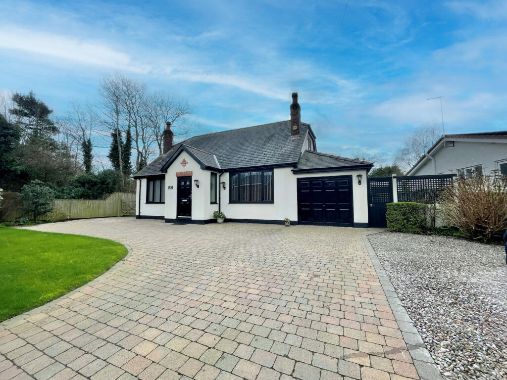 3 bedroom detached house for sale in Tag Lane, Higher Bartle, Preston, PR4