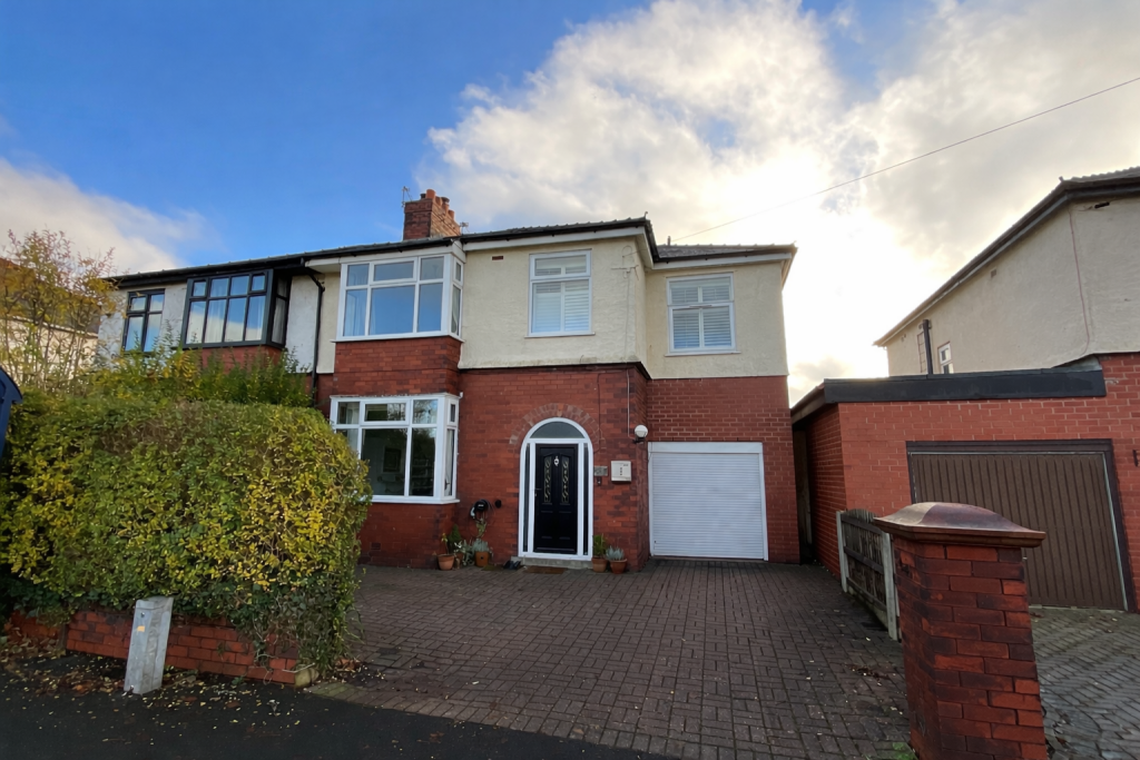 Main image of property: Cadley Causeway,  Fulwood, PR2