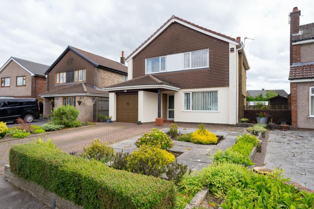 4 bedroom detached house for sale in Conway Drive, Fulwood, PR2