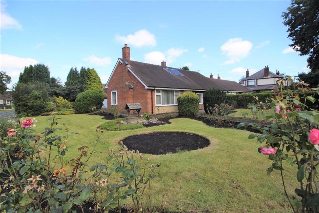 3 bedroom detached bungalow for sale in Woodplumpton Lane, Broughton, PR3