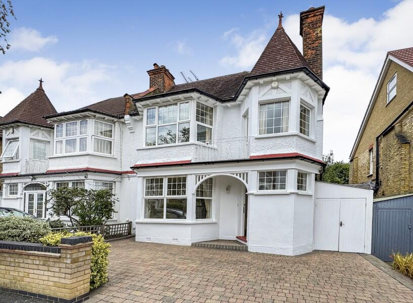 Main image of property: PARK CRESCENT, FINCHLEY, N3