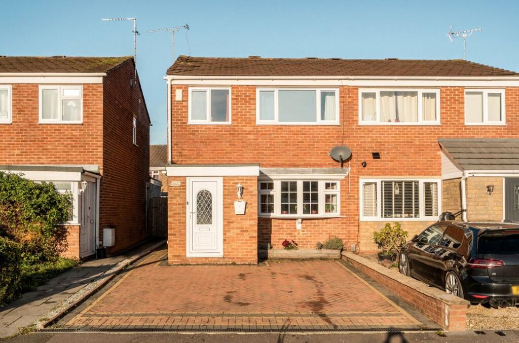 Main image of property: Days Close, Stratton St Margaret, Swindon, SN3