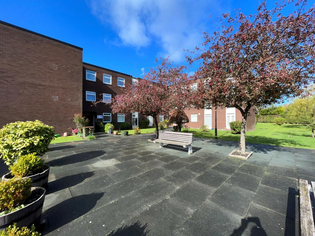 Main image of property: *Available with Zero Deposits* Verdala Park , L18