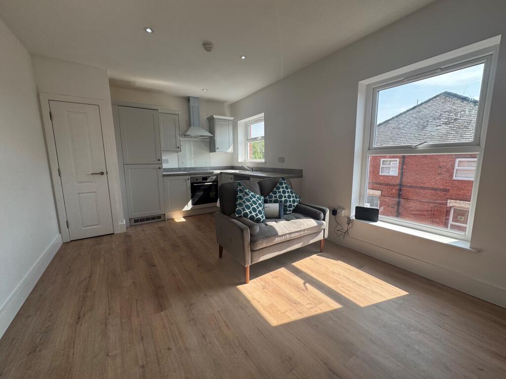 Main image of property: Sandhurst Street, L17