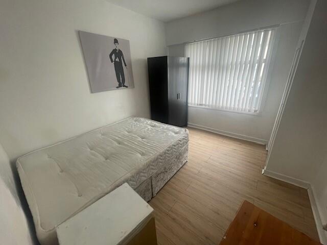 Main image of property: Room 2 Birchfield road L4 5US