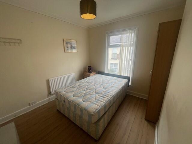 Main image of property: Room 3 Birchfield L4