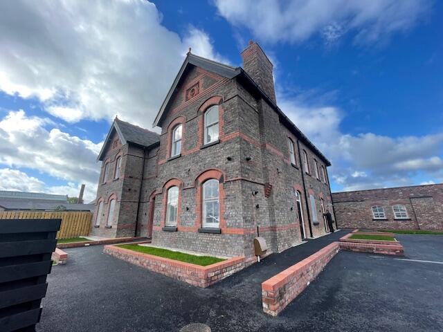 Main image of property: New Hall, L10