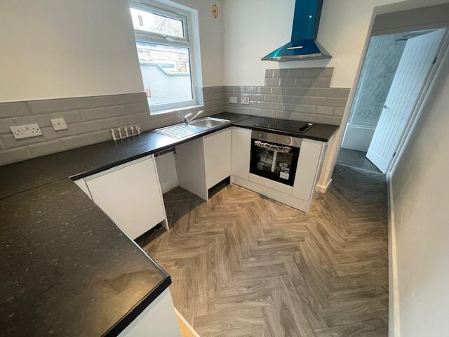 Main image of property: Kelso Road, L6