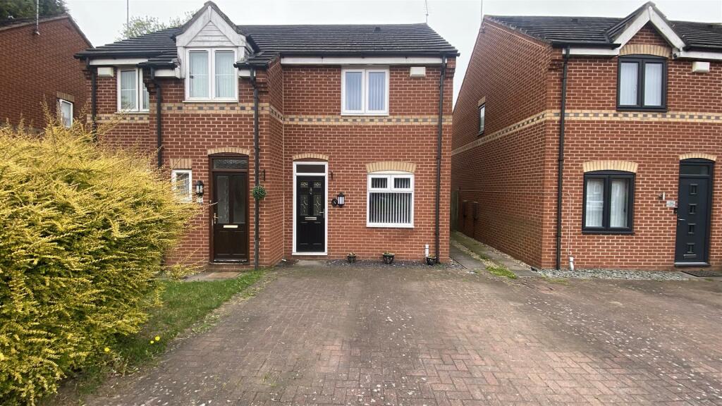 2 bedroom semidetached house for sale in John Shelton Drive, Holbrooks