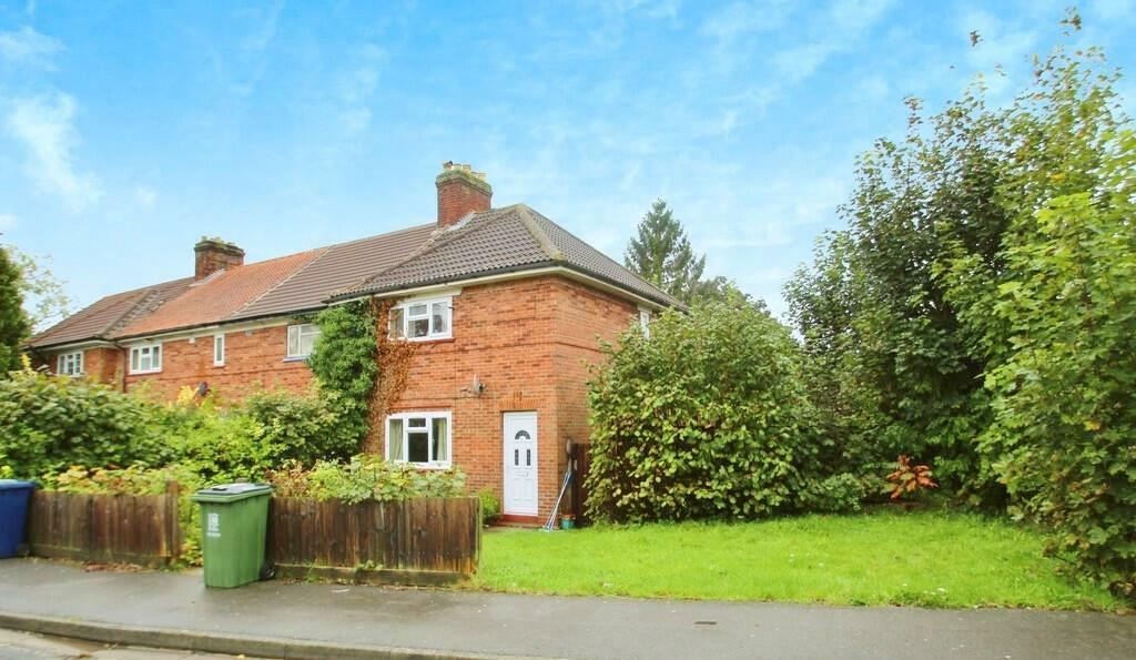 4 bedroom semi-detached house for rent in Cardwell Crescent, Headington, OX3