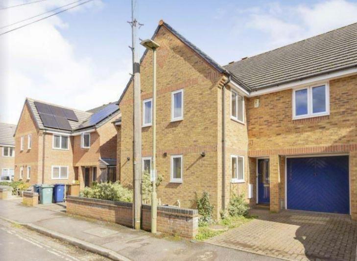 Main image of property: Riverside Road, Botley, HMO Ready 5 Sharers, OX2