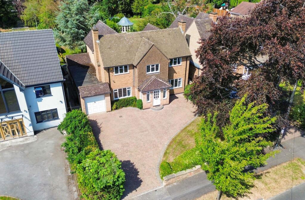 Main image of property: The Broadway, Oadby, Leicester