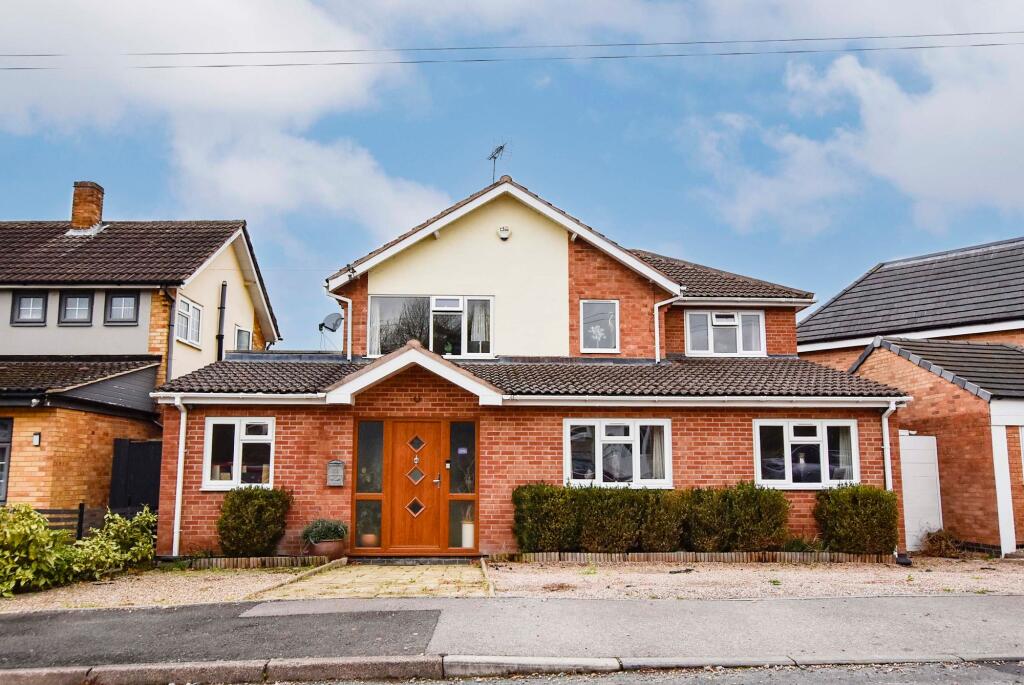 Main image of property: Quinton Rise, Oadby, Leicester