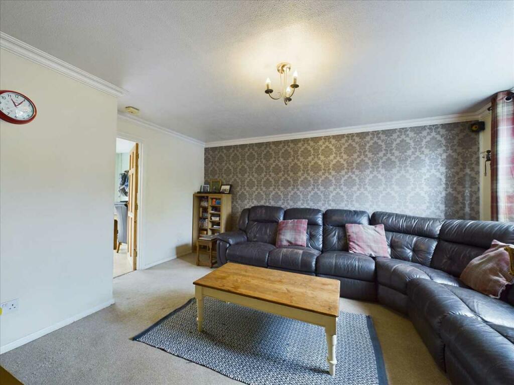 3 bedroom end of terrace house for sale in Coopers Road, Martlesham