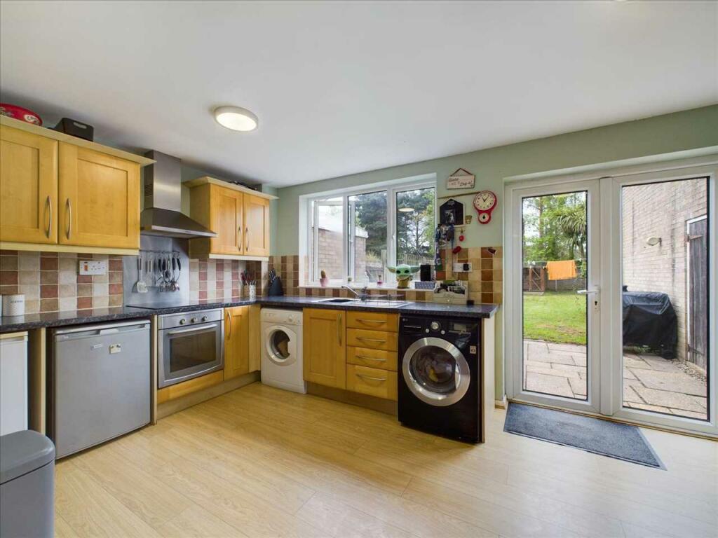 3 bedroom end of terrace house for sale in Coopers Road, Martlesham