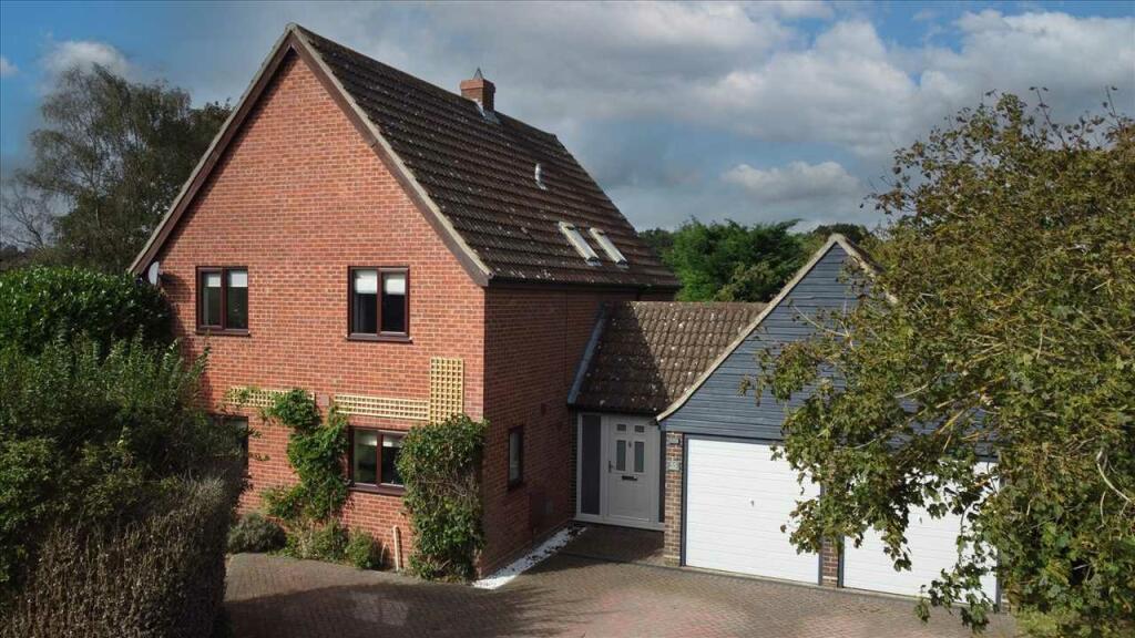 4 bedroom detached house for sale in Westland, Martlesham Heath, IP5