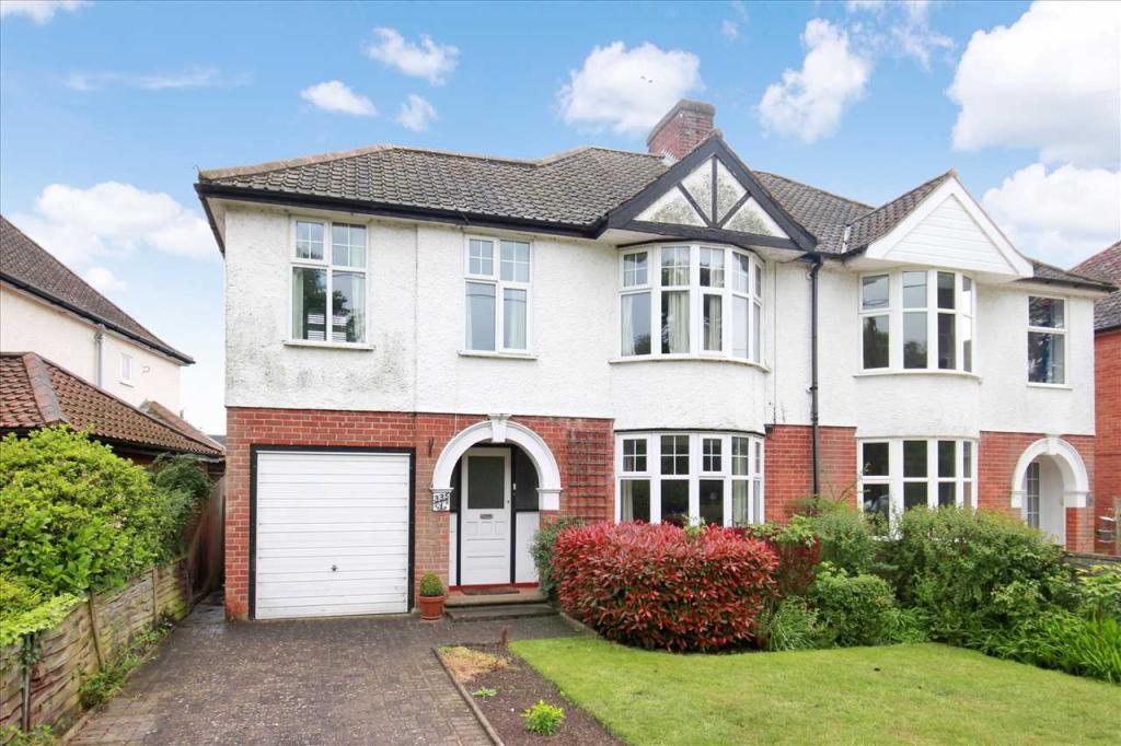 3 bedroom semidetached house for sale in Main Road, Kesgrave, Ipswich, IP5