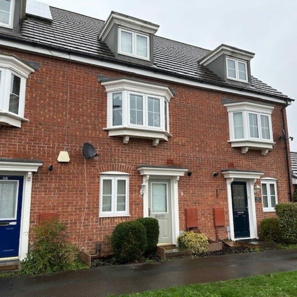 4 bedroom town house for sale in Urquhart Road, Thatcham, RG19