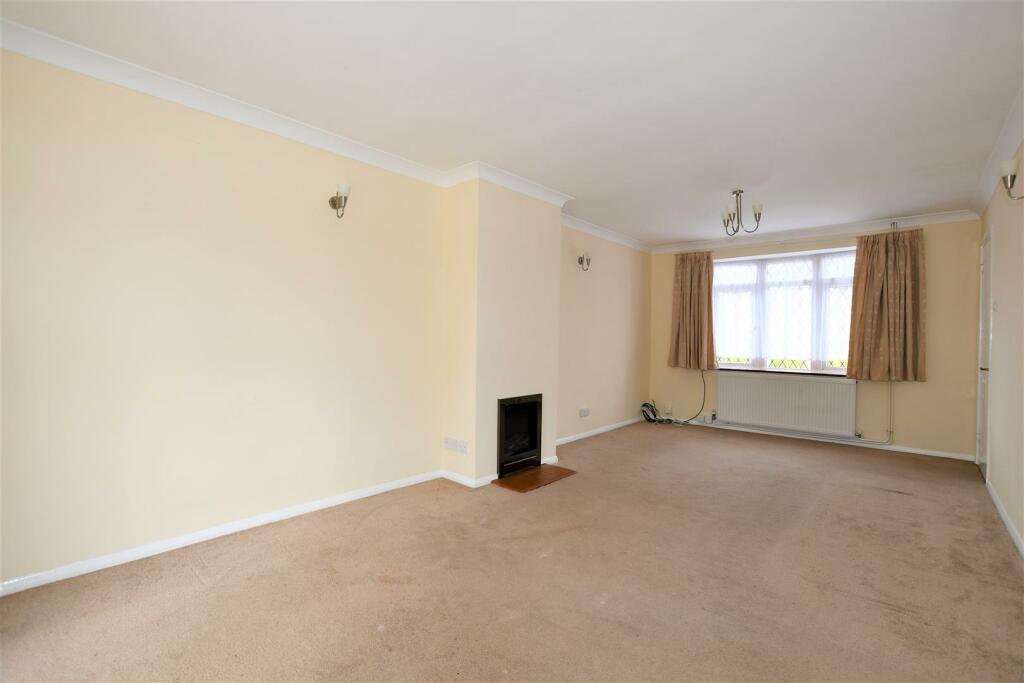 Additional property image - Hamilton Close, Bricket Wood