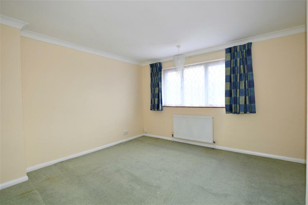 Additional property image - Hamilton Close, Bricket Wood