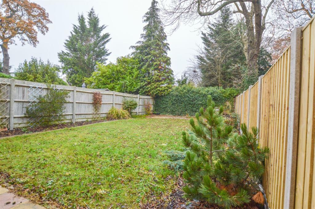Additional property image - Hamilton Close, Bricket Wood