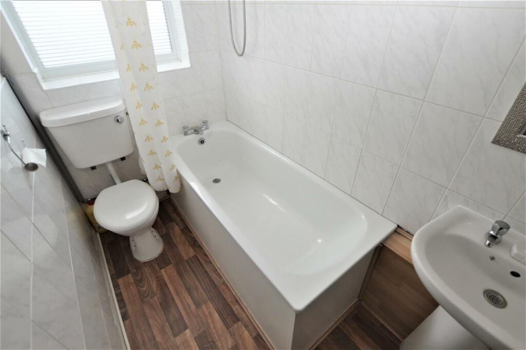 Additional property image - How Wood, Park Street