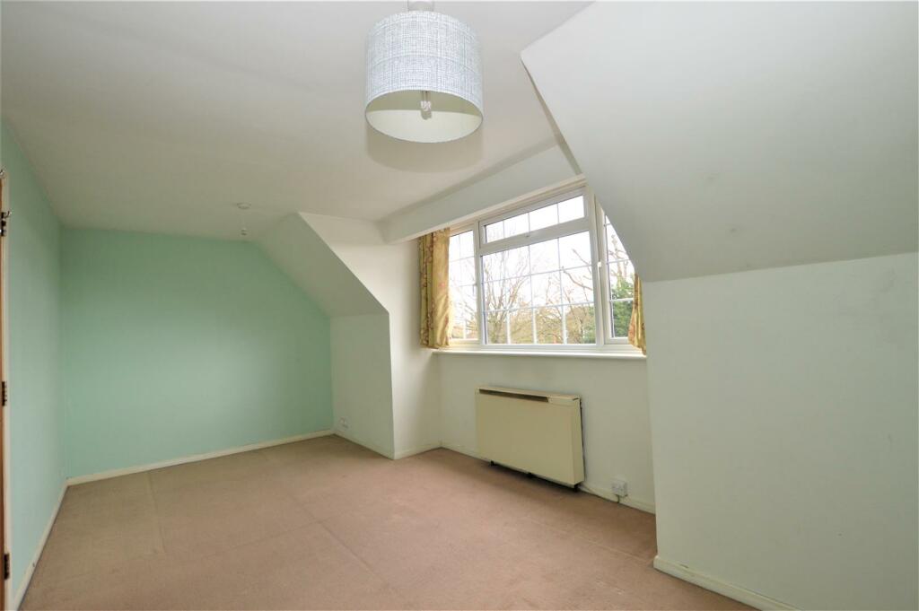 Additional property image - How Wood, Park Street