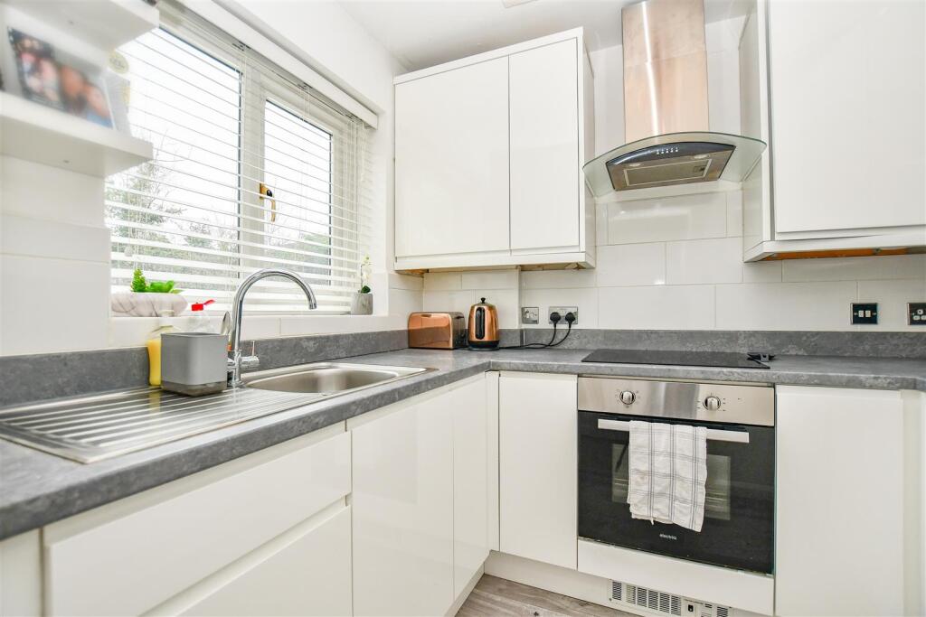 Additional property image - Halsey Park, London Colney, St. Albans